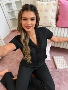 SweetSlumber 2pcs/Set Pakaian Tidur Seksi Wanita, Atasan Lengan Pendek dan Celana Panjang dengan Motif Renda Kontras Warna Polos - Hitam - View 4