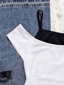 SHEIN 青少年女孩休閒極簡 Y2K 風拼接露肩細肩帶上衣，黑白 T-shirt，適合夏季、度假、休閒穿搭 - 白色 - 查看 4