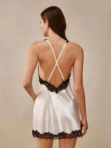 Hourtrue Asymmetrical Lace Trim Patchwork Faux Silk Sexy Camisole Nightgown - White - View 2
