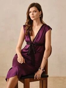 Hourtrue Satin Finish Colorblock Bow Tie Elegant Long Nightgown For Women - Red Violet - View 3