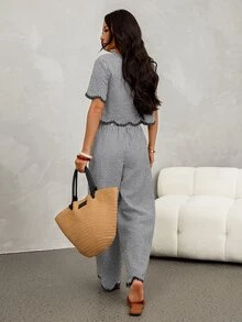 SHEIN PETITE 2件組女款夏季休閒黑白格紋對比色圓領短袖上衣與長褲套裝 - 黑與白 - 查看 2
