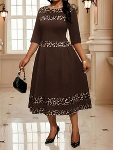 SHEIN Lady CURVE Plus Size Women's Patchwork Leopard Print Round Neck 3/4 Sleeve Elegant Dress Autumn Dates Office Dates Brown Fall - Brown - View 4