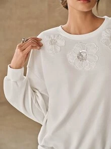 Anewsta Women's 3D Floral Decor Round Neck Long Sleeve Casual Sweatshirt - White - View 5