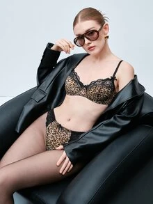 Softvol 1 套豹纹蕾丝花边蝴蝶结装饰钢圈舒适女士内衣套装两件套女士 2 件套 - 彩色 - 查看 8