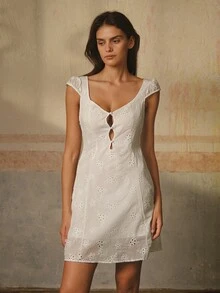Bisouelle Women's White ,Cap Sleeve,Flower,Embroidery,Square Neckline,Hollow-Out,Knot Buckle,Sleepdress,Nightdress - White - View 3