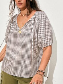 SHEIN LUNE Damen-Bluse in großen Größen für Frühling/Sommer mit französischem Karomuster, kurzen gerafften Laternenärmeln mit Kordelzug und V-Ausschnitt, romantisch-französischer lässiger Mode, vielseitig und klassisch - Braun - Übersicht 7