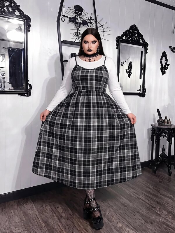 SHEIN CURVE+ Plus Size Women's Black Brushed Checkered Sleeveless Dress, Worn In Spring And Autumn