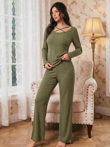 Modelyn 交叉领口荷叶边上衣和裤子家居服套装，秋冬舒适优雅细节 - 軍綠色 - 查看 8
