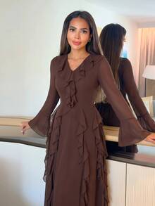 Alya Khalil Gaun Rajut Jala Hitam Berkerah V Dalam Lengan Panjang dengan Hiasan Rumbai di Bagian Bawah, Gaun Tamu Pernikahan Elegan untuk Wanita - Coffee Brown - View 5