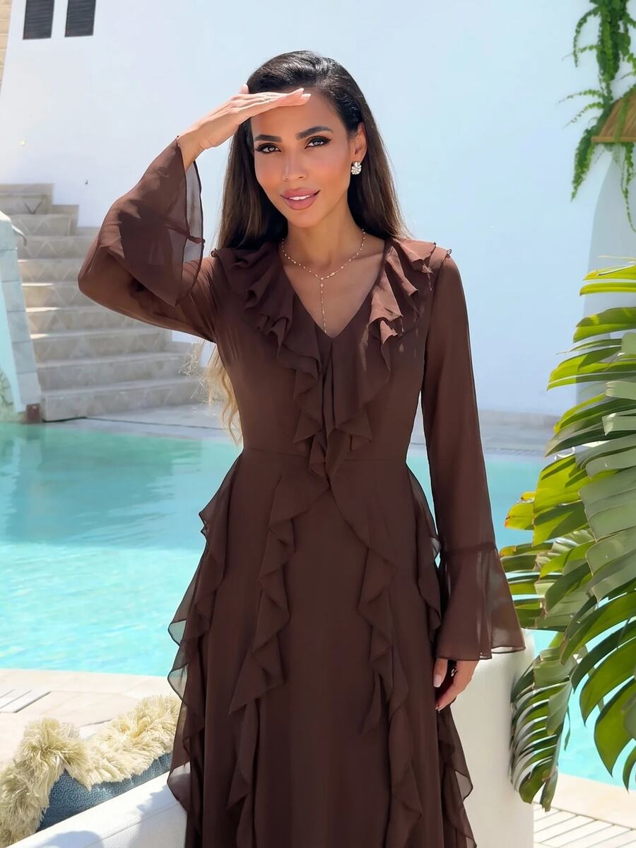 Alya Khalil Gaun Rajut Jala Hitam Berkerah V Dalam Lengan Panjang dengan Hiasan Rumbai di Bagian Bawah, Gaun Tamu Pernikahan Elegan untuk Wanita - Coffee Brown - View 1