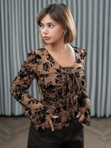 SARA VAULT Women's Ditsy Floral Fitted V-Neck Ruched Drawstring Asymmetric Hem Flare Sleeve Blouse,Fall Women Clothes Vacation - Brown - View 3
