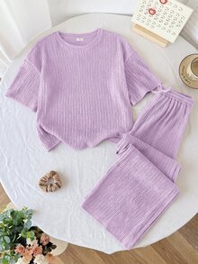 SHEIN Serisse Kids Tween女孩童裝寬鬆休閒極簡舒適針織紋理圓領短袖T恤與長褲2件套，返校穿搭，日常穿著，棕色針織套裝 - 紫色 - 查看 4