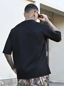 Devon Thys Men's Letter Print Dropped Shoulder Loose T-Shirt - Black - View 2