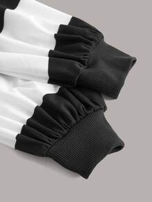 ROMWE PUNK Colorblock Grommet Eyelet Crop Hoodie, School,Long Sleeve Tops - Black and White - View 3