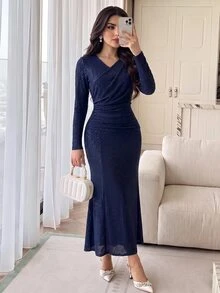 Feyla 女款V領拼接色百褶收腰優雅派對洋裝 - 藏蓝色 - 查看 4