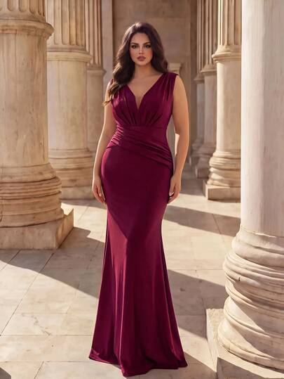 Coutiva Plus Size Women Solid Color Pleated Fishtail Hem Elegant Formal Evening Gown (Heavy Craftsmanship)