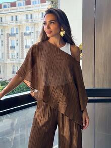 Alya Khalil Apricot Asymmetric Shoulder Textured Poncho Top & Wide Leg Pants 2 Pieces Set Summer - Apricot - View 2