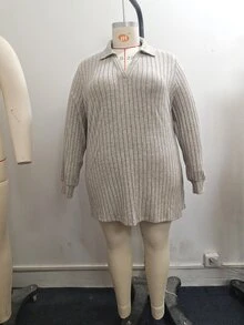 SHEIN CURVE+ 秋冬毛絨羅紋 Polo 領長袖長版 T 恤 2026 秋季 22W 大尺碼 辦公約會居家穿著 卡其色 柔軟修身 正式商務休閒風 - 灰色 - 查看 3
