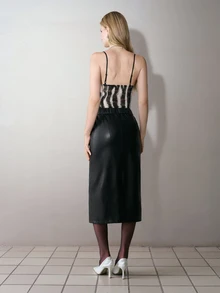 MOTF PREMIUM WOMEN'S PU LEATHER ELEGANT STRAIGHT SKIRT, AUTUMN/WINTER - Black - View 5