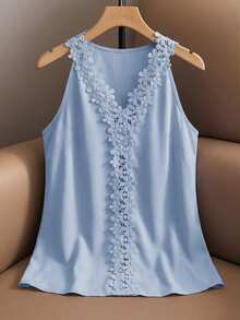 SHEIN Clasi Áo camisole cỡ lớn đa năng cổ chữ V phối ren, chất liệu vải dệt họa tiết. - Màu xanh lam - Xem 1