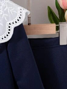 SHEIN 2件組幼女衛衣喇叭褲套裝，可愛學院風皇家藍蕾絲領結蝴蝶結花卉長袖圓領生日秋季套裝 - 藏蓝色 - 查看 6