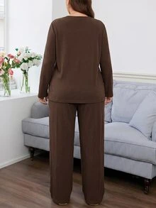 Easowa Curve Plus Size Solid Color Top And Pants 2 Pieces Set - Mocha Brown - View 2