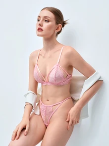 Softvol 1 Set, 2pcs Women's Sexy Semi-Sheer Lace Wireless No Padding Comfortable Back Hook & Strap Design Triangle Cup Bra & Panty Set - Pink - View 1