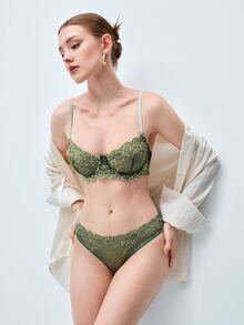 Softvol 1 Set Of 2pcs Lace Sexy Push-Up Bra And Panty Set - Green - View 8