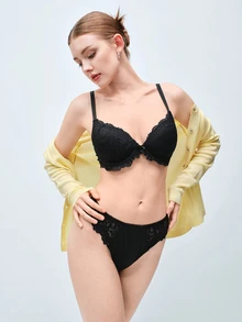 Softvol 1Set Women's Black Sexy Lace Patchwork Lingerie Set, Skin-Friendly Push-Up Small Bust Bra, Romantic French Casual Comfortable Minimalist Lingerie, Mature Charm Breathable Lace Fabric Bra Set - Black - View 8