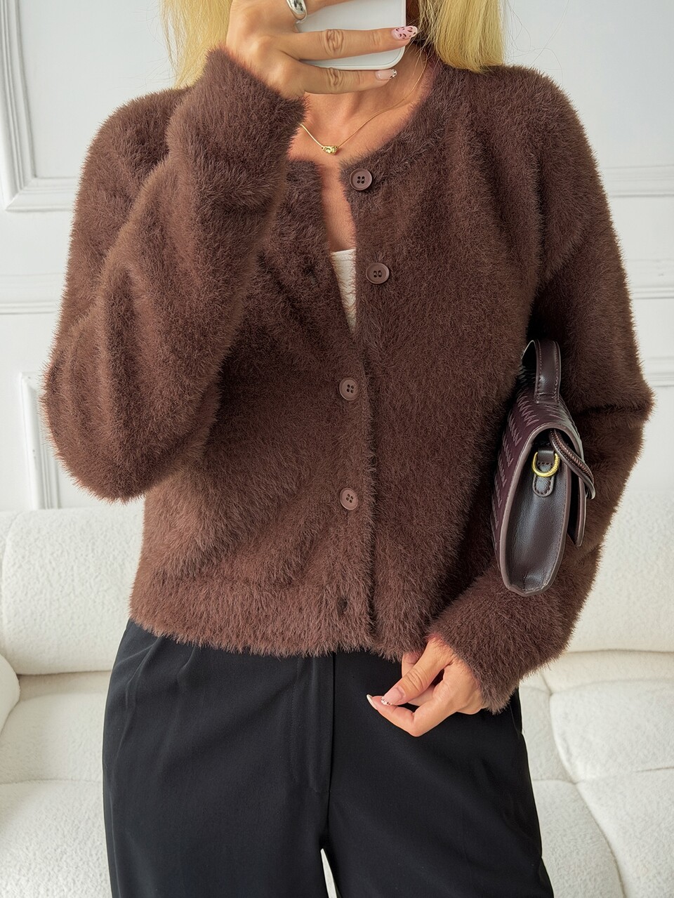 Women's Solid Color Loose Long Sleeve Crew Neck Long Fur Casual Vacation Autumn/Winter Knit Cardigan