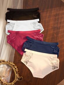 Divavoom Set 5 buah Celana Dalam Wanita Seksi dengan Motif Renda Berongga - MultiWarna - View 2