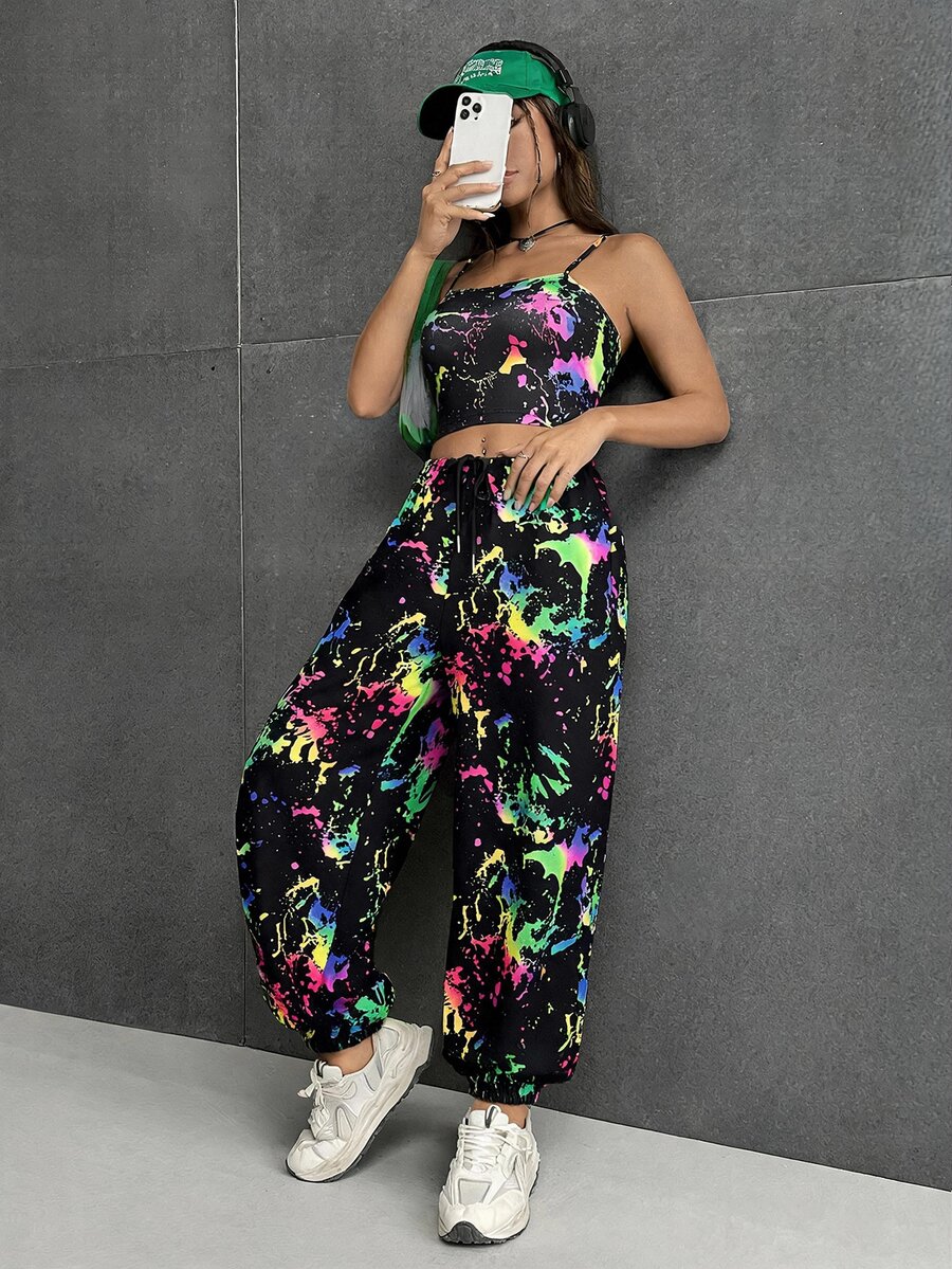 SHEIN EZwear reflectante con estampado de tinte de salpicadura Top de tirantes & Pantalones de pierna ancha - Multicolor - Ver 1