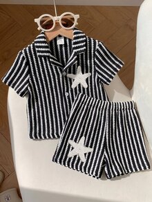 SHEIN 中性嬰兒男/女嬰 2件組 春夏休閒可愛度假風條紋短袖上衣與短褲套裝，男嬰套裝，男嬰夏季衣著 - 黑色 - 查看 9