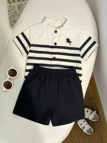 SHEIN 男嬰藍色與白色夏季拼色條紋 Polo 短袖鈕扣襯衫與純色鬆緊腰短褲 2 件套，休閒學院風，適合外出、旅行與上學 - 彩色 - 查看 4
