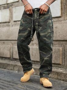 GALLERY FADE 男士街頭風休閒拼接腰帶迷彩牛仔長褲 - 軍綠色 - 查看 7