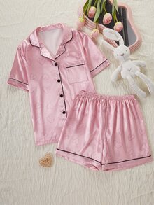 女童與年輕女性睡衣盲盒，包含1套粉色提花口袋刺繡套裝、1套橘色口袋刺繡套裝、1套粉色愛心印花套裝、1套紫色愛心印花套裝、1套白色愛心印花套裝，5套隨機發1套，舒適柔軟緞面翻領開襟短袖短褲居家休閒套裝，適合夏季居家室內穿著，5套睡衣隨機發1套 - 彩色 - 查看 4