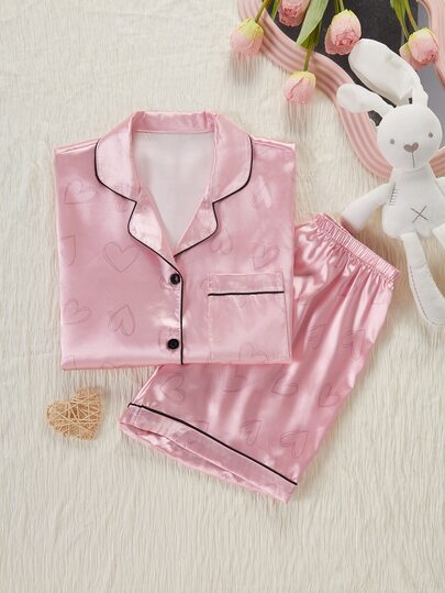 Girls Pajamas Young Women's Apparel Blind Box, Includes 1 Pink Jacquard Pocket Embroidery Set, 1 Orange Pocket Embroidery Set, 1 Pink Heart Print Set, 1 Purple Heart Print Set, 1 White Heart Print Set, 5 Sets Randomly Sent 1 Set, Comfortable Soft Satin Lapel Cardigan Short Sleeve Shorts Loungewear Set Suitable For Home Indoor Wear Summer 1 Random Set Out Of 5 Pajama Sets