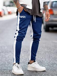 Manfinity Homme Quần nỉ nam họa tiết chữ tương phản đường may bên hông có dây rút ở eo - Màu xanh hải quân - Xem 3