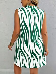 EMERY ROSE Plus Size Women's Fashion V-Neck Zebra Print Dress - Green - View 3
