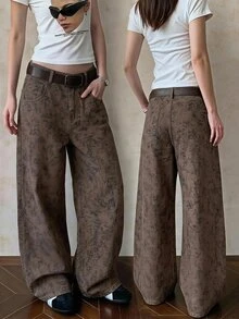 DAZY Celana Jeans Denim Kasual Wanita Model Kaki Melengkung dengan Motif Cetak Seluruh Permukaan untuk Musim Gugur - Coklat - View 1