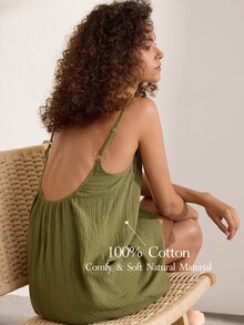 Ocili 100%純棉雙層皺褶布料舒適柔軟極簡純棉細肩帶露背睡裙女款居家休閒洋裝 - 墨綠色 - 查看 1