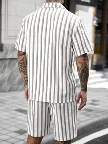 Manfinity Homme 男士夏季休閒運動棕色條紋襯衫短褲套裝，適合日常穿著、外出或朋友聚會，度假海灘理想禮物 - 彩色 - 查看 2