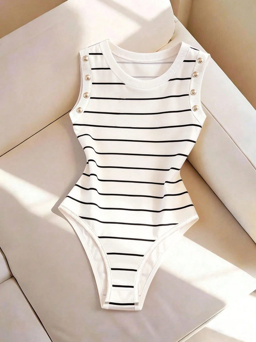 SHEIN Franclia 女款新款極簡時尚水鑽扣飾修身連身衣 - 白色 - 查看 1