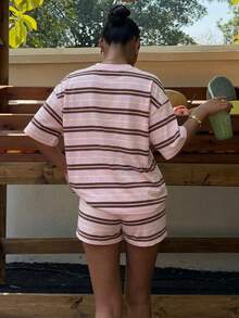 Veykashi Plus Size Casual Asymmetric Striped Print Round Neck Short Sleeve T-Shirt And Striped Shorts 2-Piece Set, Suitable For Spring/Summer, Vacation, Daily Wear - Multicolor - View 3