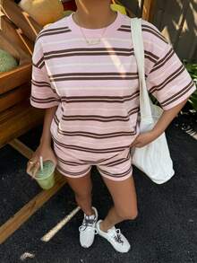 Veykashi Plus Size Casual Asymmetric Striped Print Round Neck Short Sleeve T-Shirt And Striped Shorts 2-Piece Set, Suitable For Spring/Summer, Vacation, Daily Wear - Multicolor - View 4