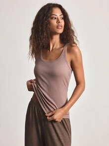 Ocili 女款春夏基本款休閒舒適極簡棕色羅紋面料背心家居服 - 棕色 - 查看 4