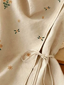 SHEIN Franclia 女款花卉刺繡垂領側綁腰無袖上衣 - 卡其色 - 查看 5