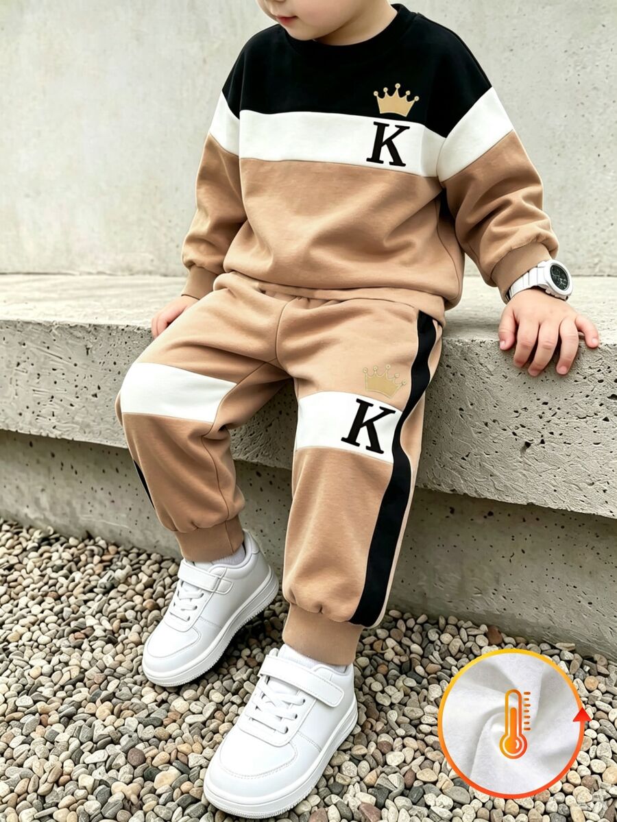 SHEIN 男嬰皇冠字母印花拼色運動衫套裝 秋季上學穿著 黑白駝色 2件套休閒寬鬆上衣褲子套裝 - 彩色 - 查看 1