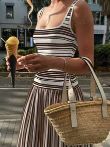 Modelyn 女款長版針織條紋拼接背心洋裝，浪漫法式休閒度假風，白色與棕色夏季度假魅力法式風格 - 棕色 - 查看 4
