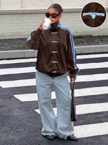 Muchica 街頭時尚天鵝絨條紋拼接青蛙鈕扣長袖夾克 - 棕色 - 查看 4